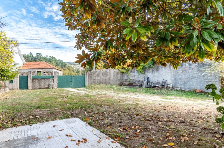 Quinta T10 para Venda em Vila e Roussas Foto 12