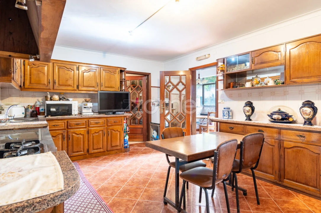 Quinta T10 para Venda em Vila e Roussas Foto 15