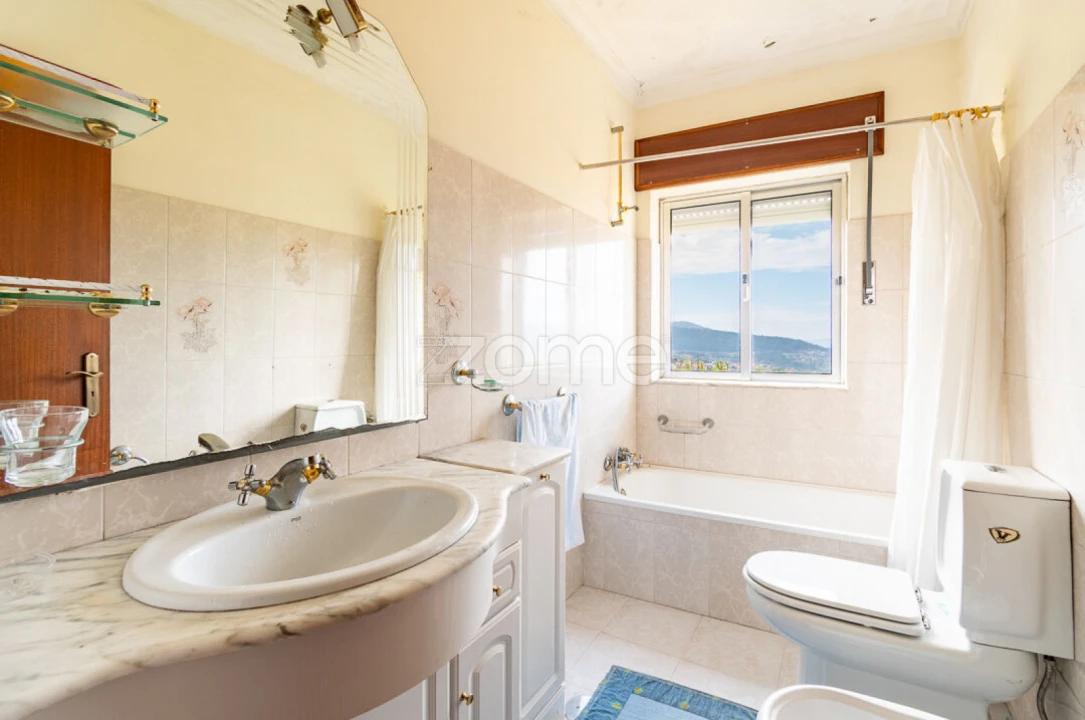 Quinta T10 para Venda em Vila e Roussas Foto 32