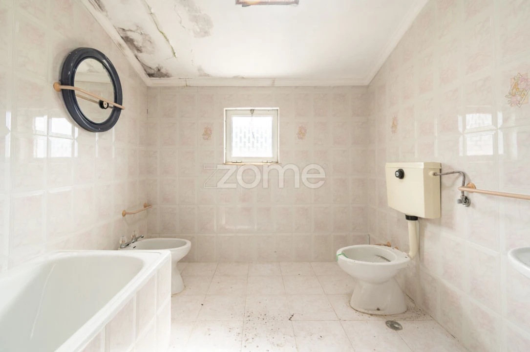 Quinta T10 para Venda em Vila e Roussas Foto 50