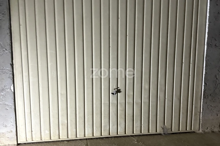 Garagem para Venda em Arco de Baúlhe e Vila Nune Foto 3