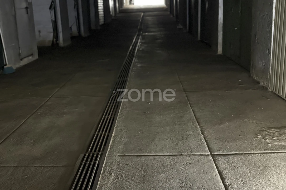 Garagem para Venda em Arco de Baúlhe e Vila Nune Foto 4