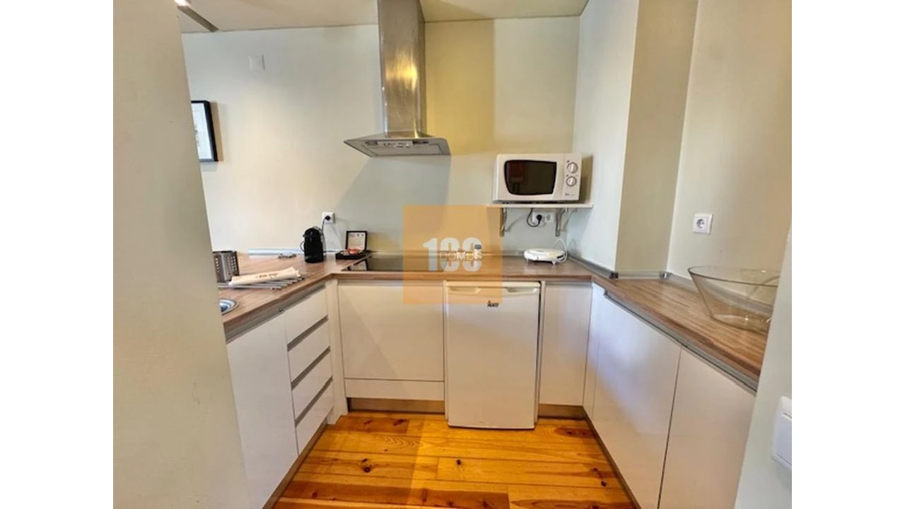 Apartamento T1 para Venda em Cedofeita, Santo Ildefonso, Sé, Miragaia, São Nicolau e Vitória Foto 8