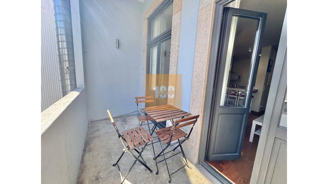 Apartamento T1 para Venda em Cedofeita, Santo Ildefonso, Sé, Miragaia, São Nicolau e Vitória Foto 17