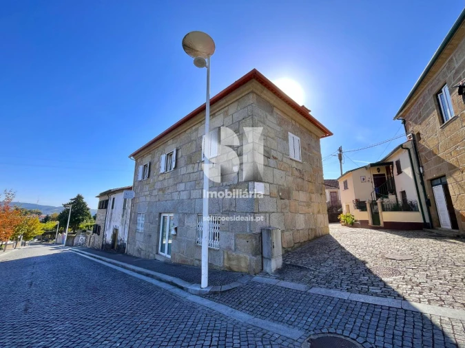 Negócio para Venda em Sabrosa Foto 2