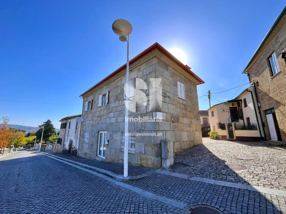 Negócio para Venda em Sabrosa Foto 2