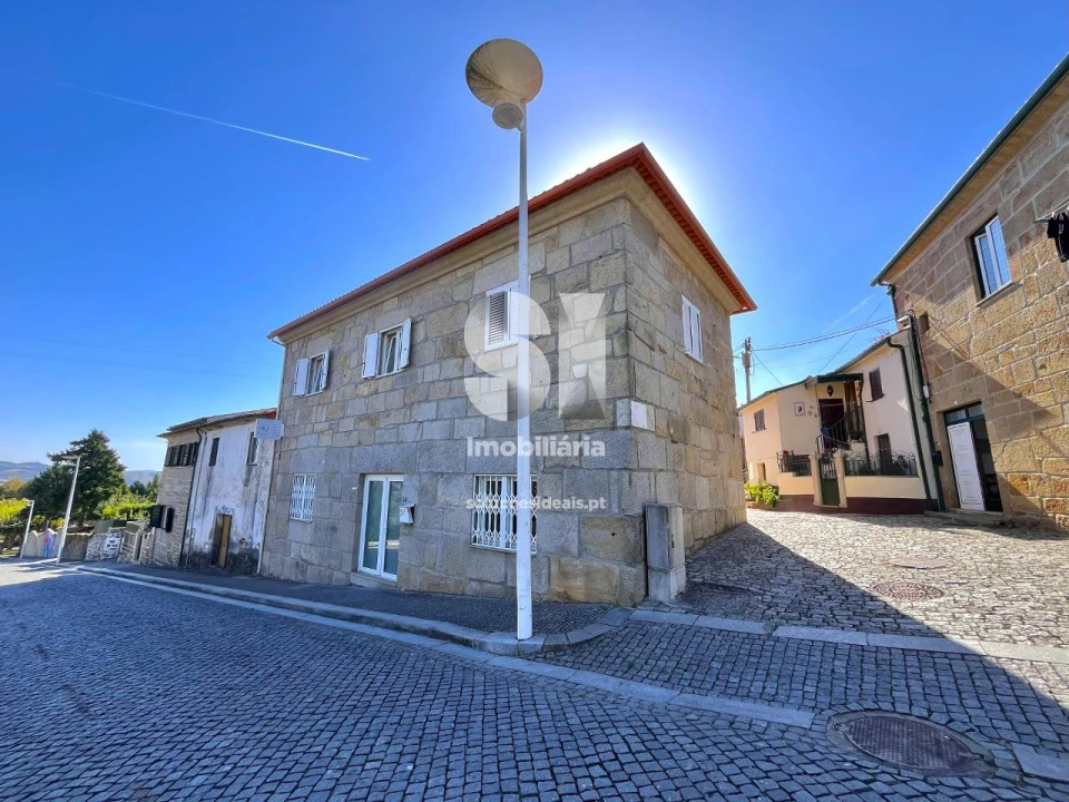 Negócio para Venda em Sabrosa Foto 1