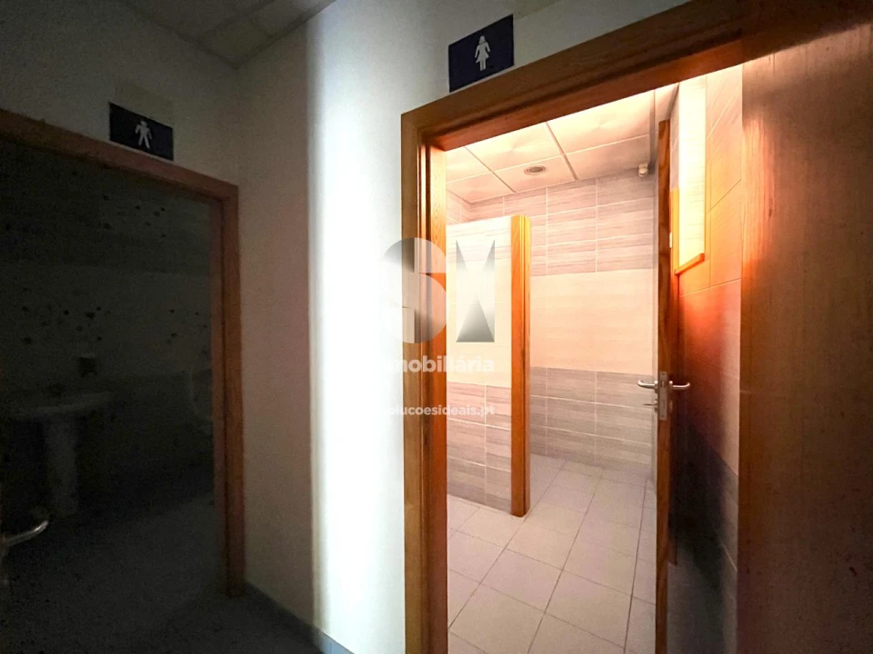 Negócio para Venda em Sabrosa Foto 16