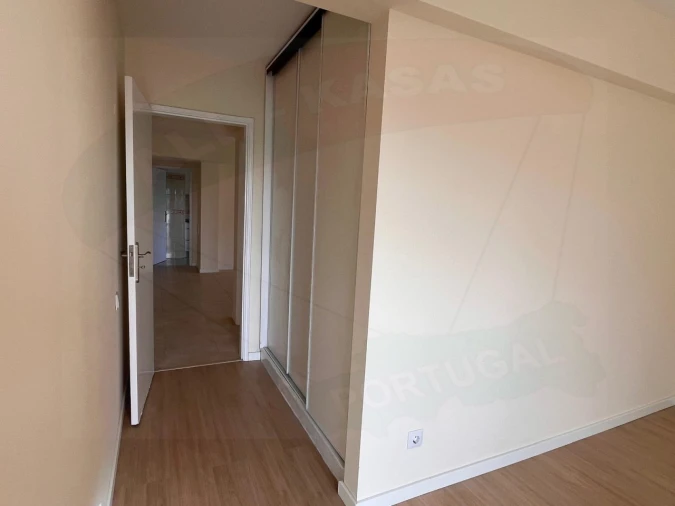 Apartamento T2 para Venda em Algueirão-Mem Martins Foto 12