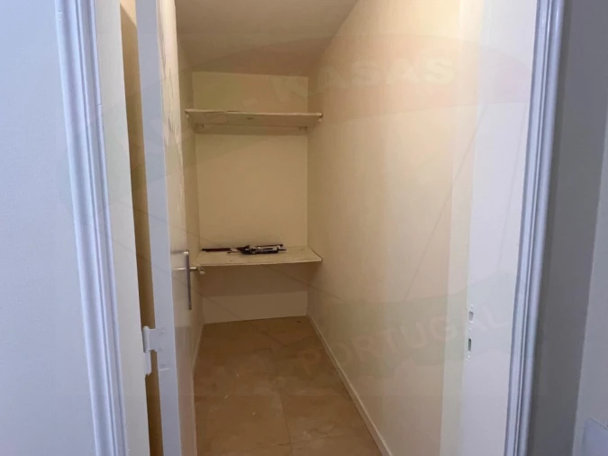 Apartamento T2 para Venda em Algueirão-Mem Martins Foto 4