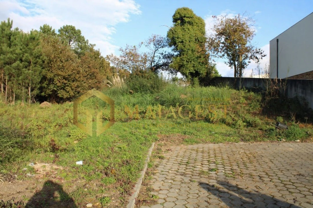 Terreno para Venda em Pedroso e Seixezelo Foto 2