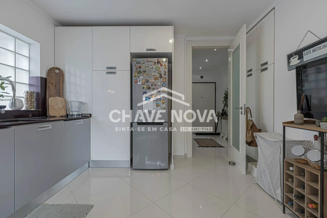 Moradia T4 para Venda em Santo Antonio da Charneca Foto 5