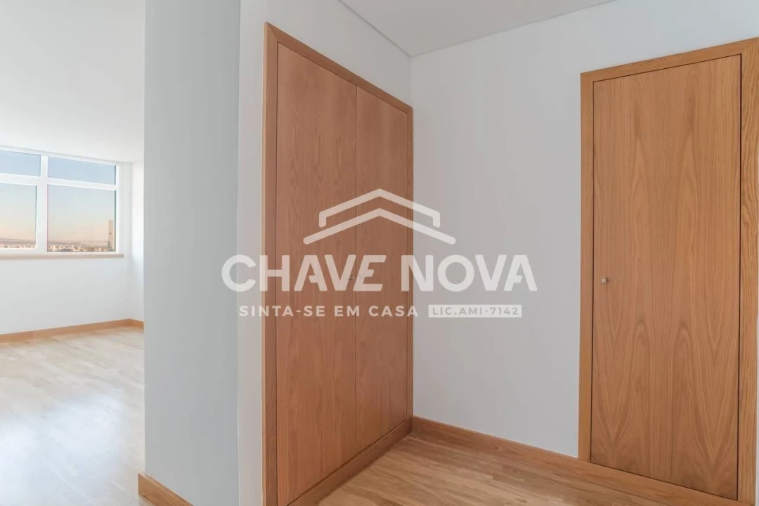 Apartamento T2 para Venda em Parque das Nações Foto 10
