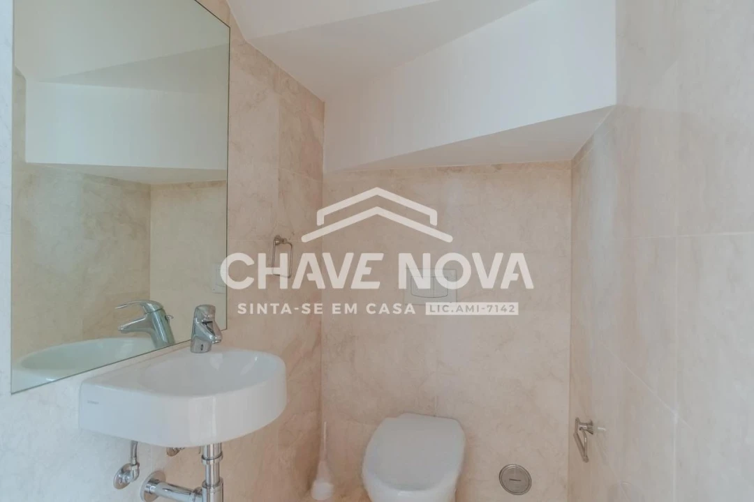 Apartamento T2 para Venda em Parque das Nações Foto 11