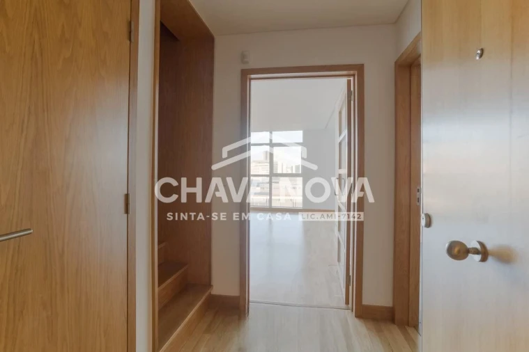 Apartamento T2 para Venda em Parque das Nações Foto 6