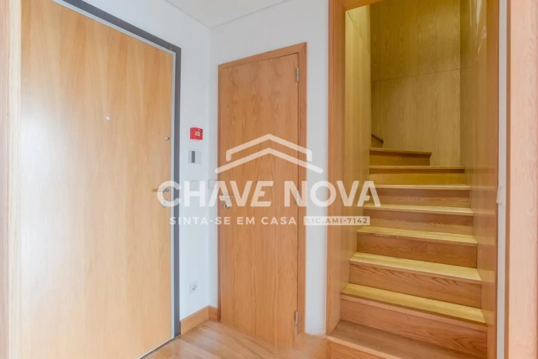 Apartamento T2 para Venda em Parque das Nações Foto 8