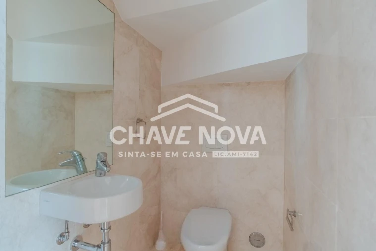 Apartamento T2 para Venda em Parque das Nações Foto 11
