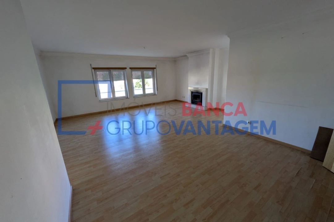 Apartamento T3 para Venda em Samora Correia Foto 9