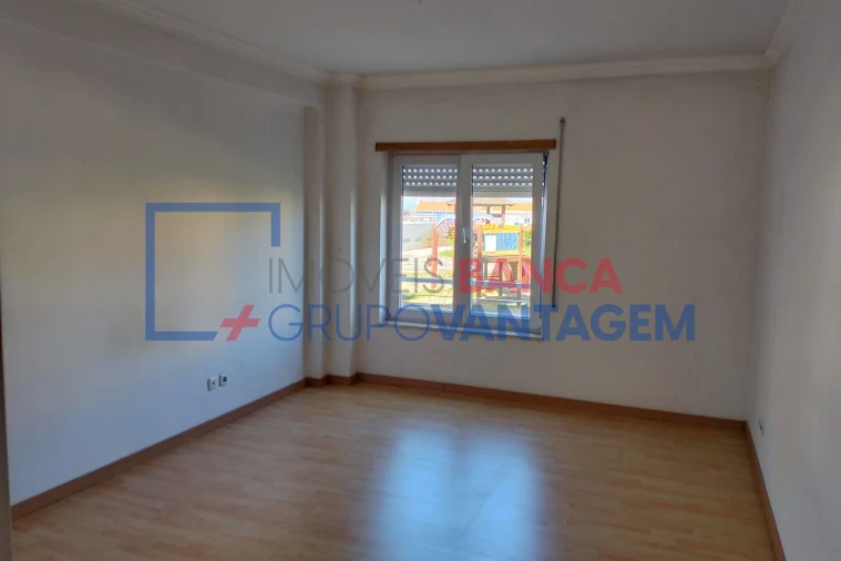 Apartamento T3 para Venda em Samora Correia Foto 21