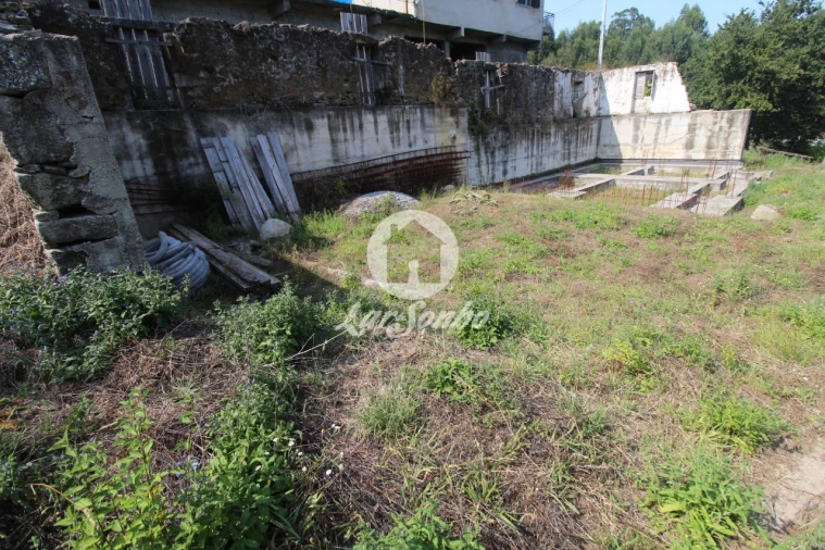 Quinta T3 para Venda em Atiães Foto 3