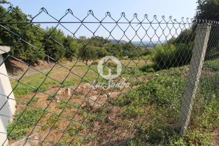 Quinta T3 para Venda em Atiães Foto 17