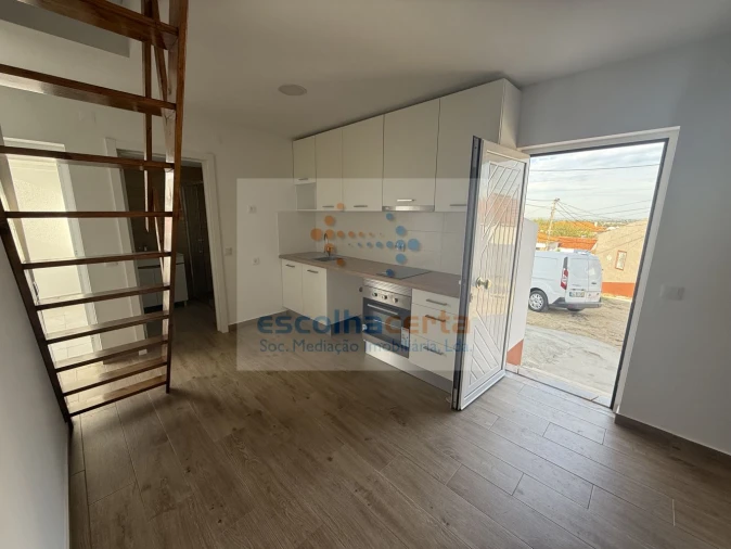 Moradia T2 para Venda em Quinta do Anjo Foto 27