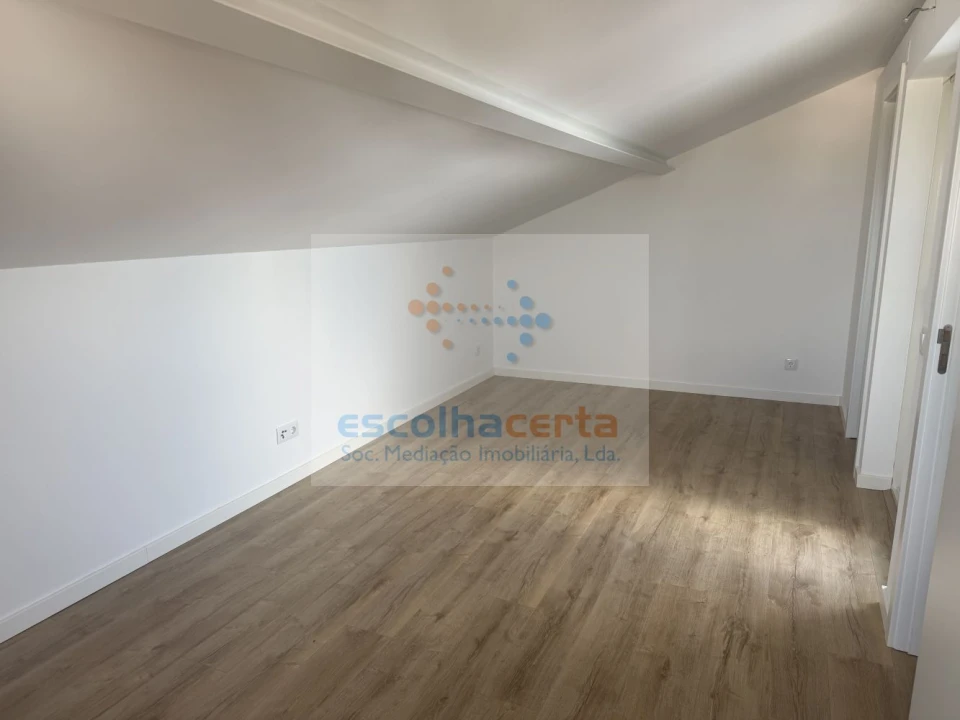 Moradia T2 para Venda em Quinta do Anjo Foto 19