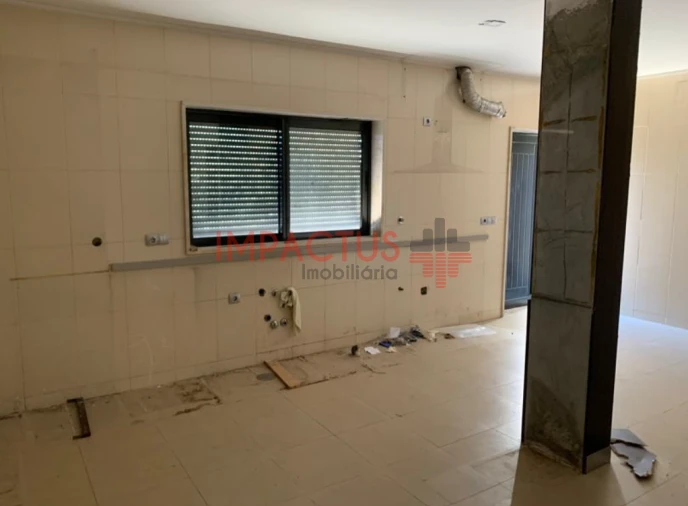 Moradia T3 para Venda em Louredo Foto 5