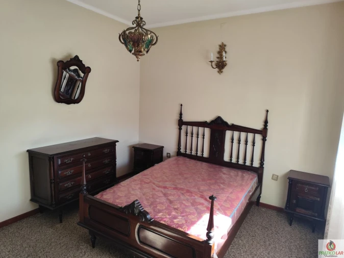 Moradia T4 para Venda em Palhaça Foto 6