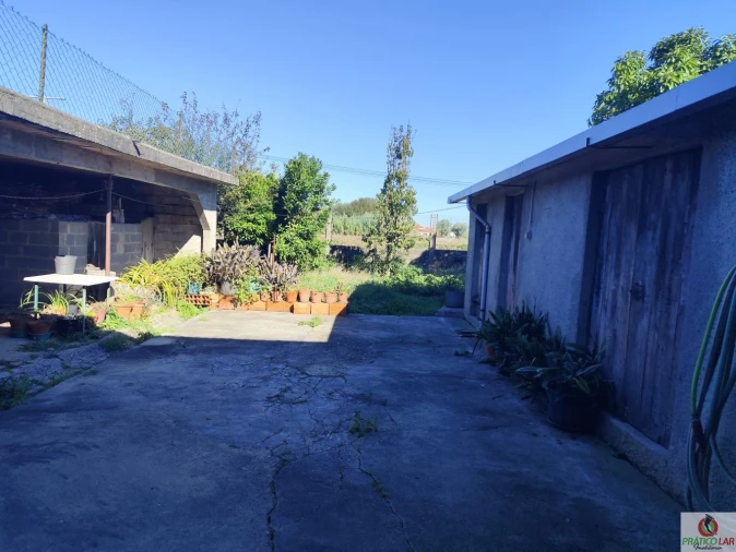 Moradia T4 para Venda em Palhaça Foto 32