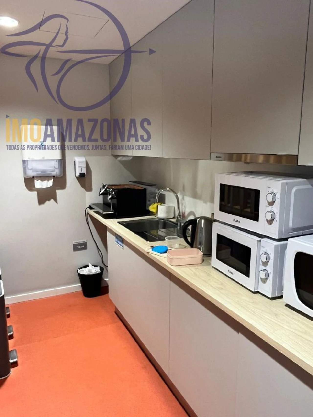 Loja para Arrendamento em Alvalade Foto 10