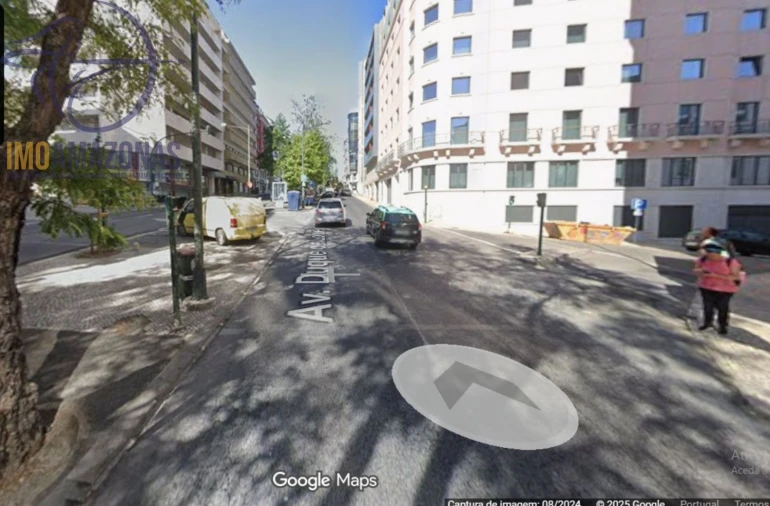 Garagem para Arrendamento em Arroios Foto 8