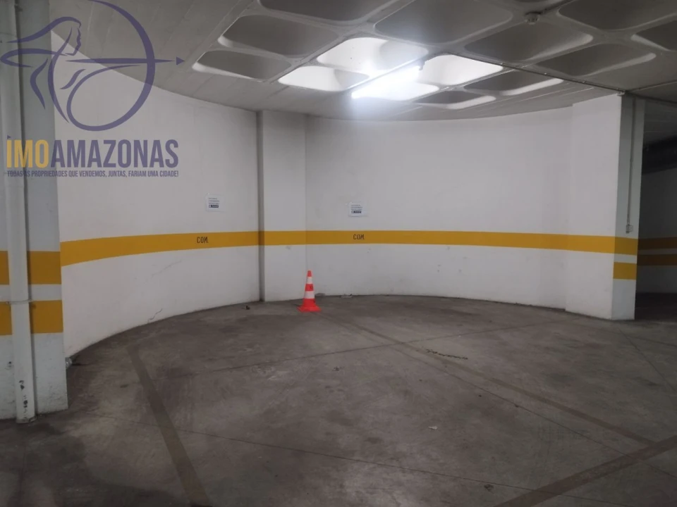 Garagem para Arrendamento em Arroios Foto 4