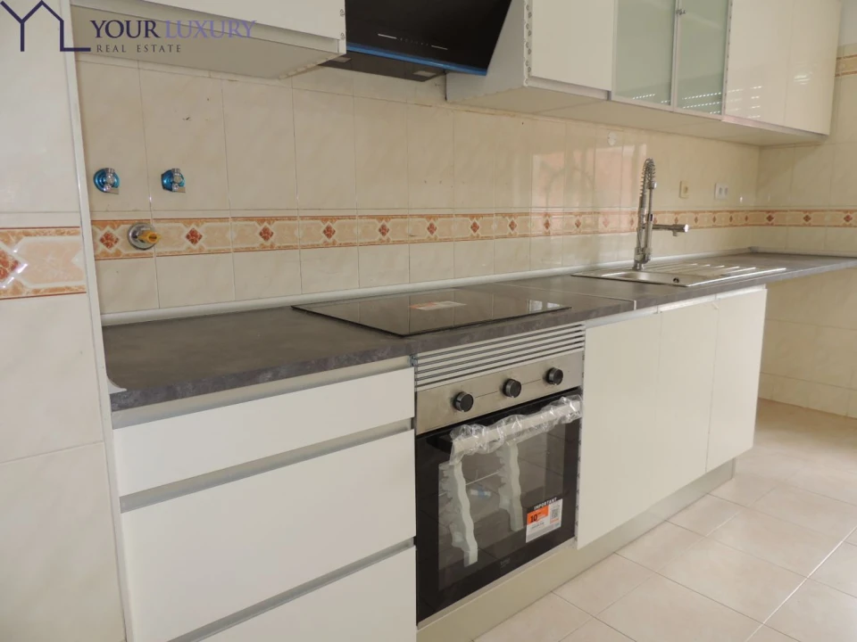 Apartamento T2 para Venda em Algueirão-Mem Martins Foto 3