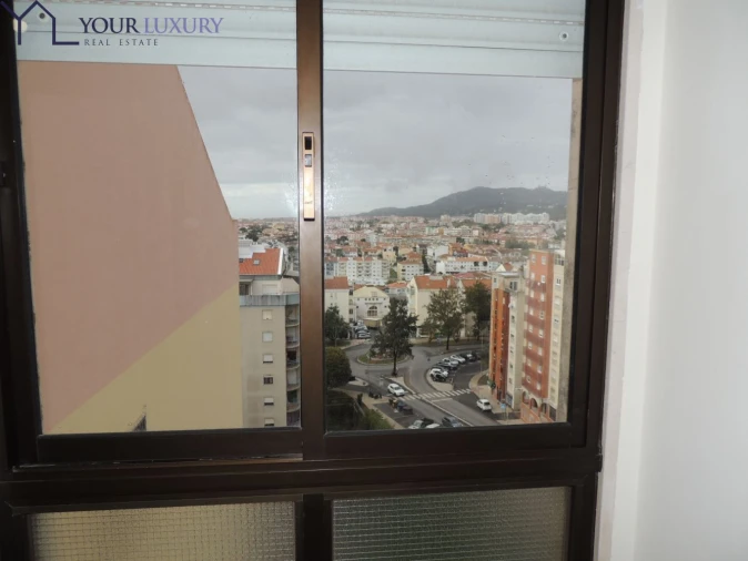 Apartamento T2 para Venda em Algueirão-Mem Martins Foto 22