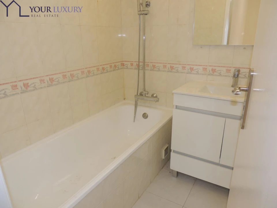 Apartamento T2 para Venda em Algueirão-Mem Martins Foto 24