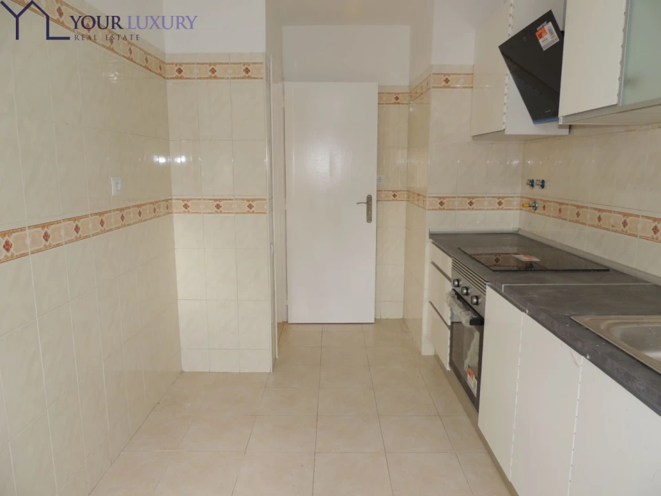 Apartamento T2 para Venda em Algueirão-Mem Martins Foto 6