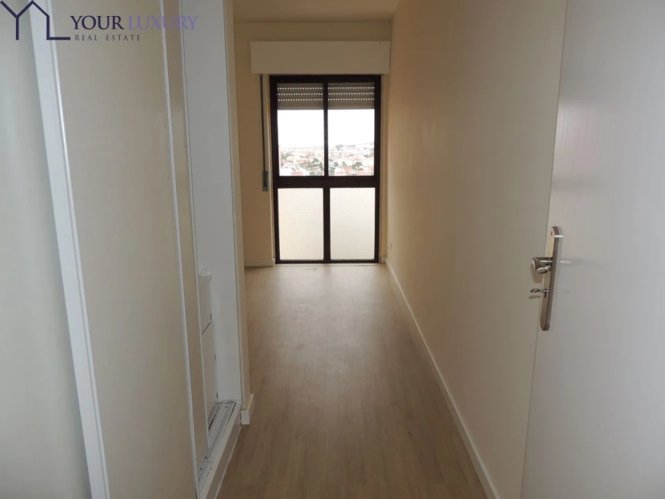 Apartamento T2 para Venda em Algueirão-Mem Martins Foto 17