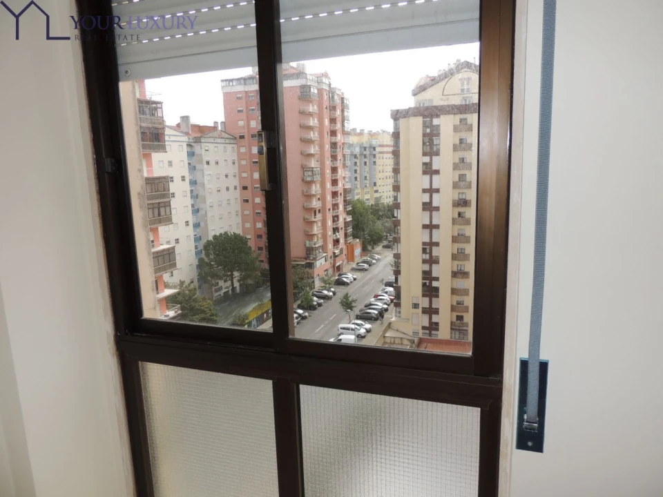 Apartamento T2 para Venda em Algueirão-Mem Martins Foto 15