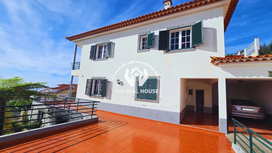 Moradia T3 para Venda em Santo Antonio