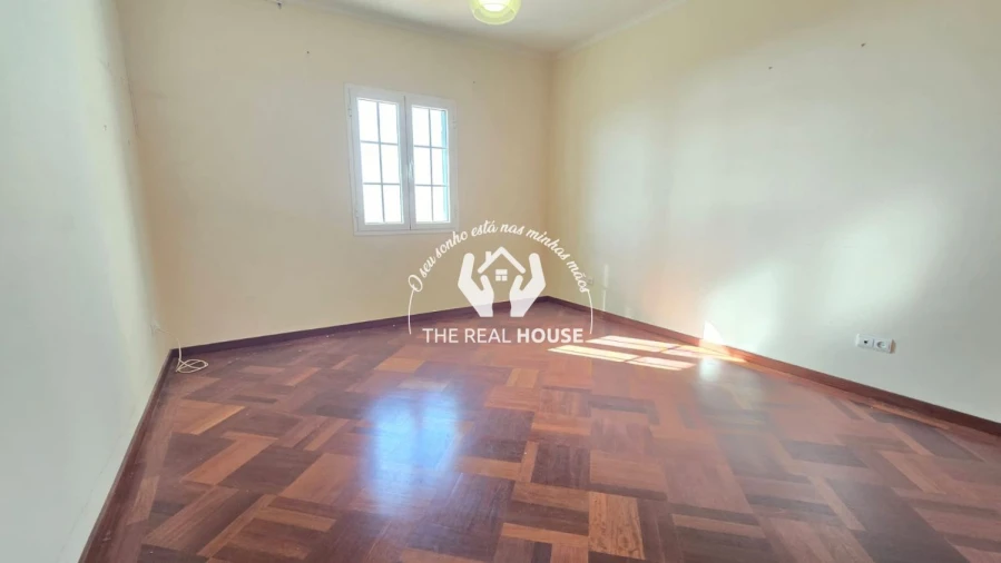 Moradia T3 para Venda em Santo Antonio Foto 12