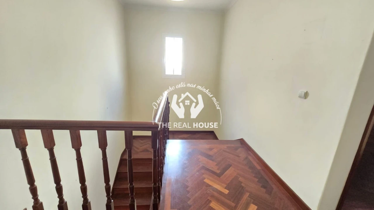 Moradia T3 para Venda em Santo Antonio Foto 14