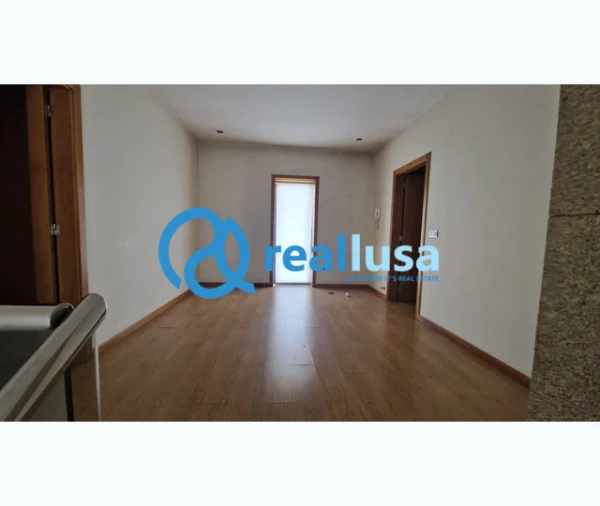 Moradia T3 para Venda em Louredo Foto 4