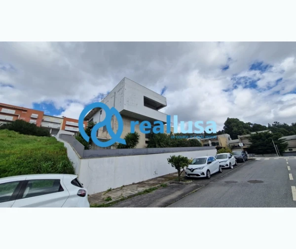 Moradia T3 para Venda em Louredo Foto 22