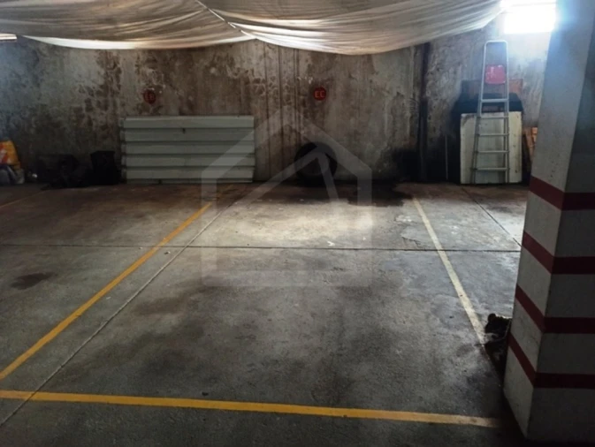 Negócio para Venda em Fânzeres e São Pedro da Cova Foto 2