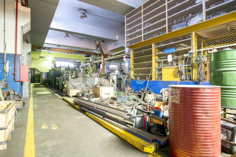 Prédio para Venda em Sacavém e Prior Velho Foto 40