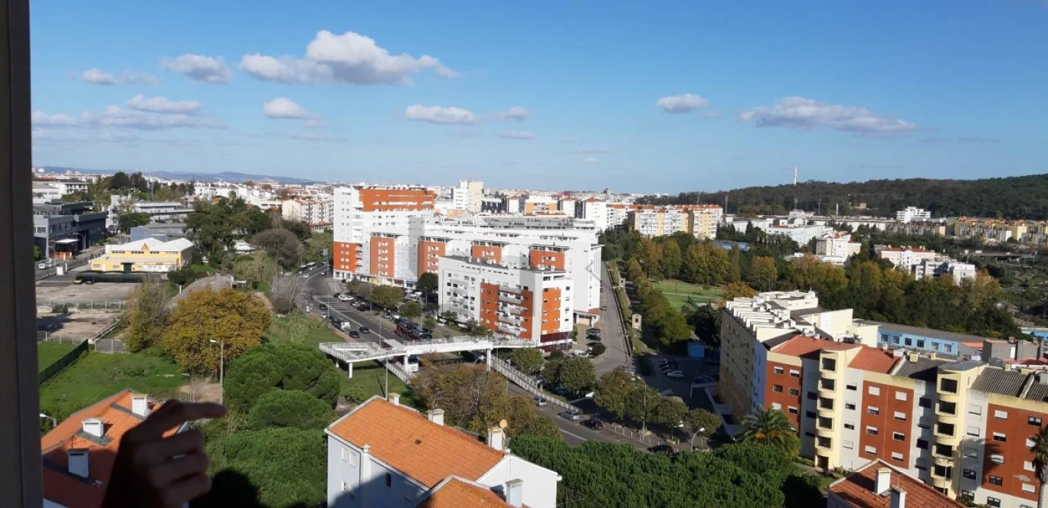 Apartamento T2 para Venda em Alfragide Foto 23
