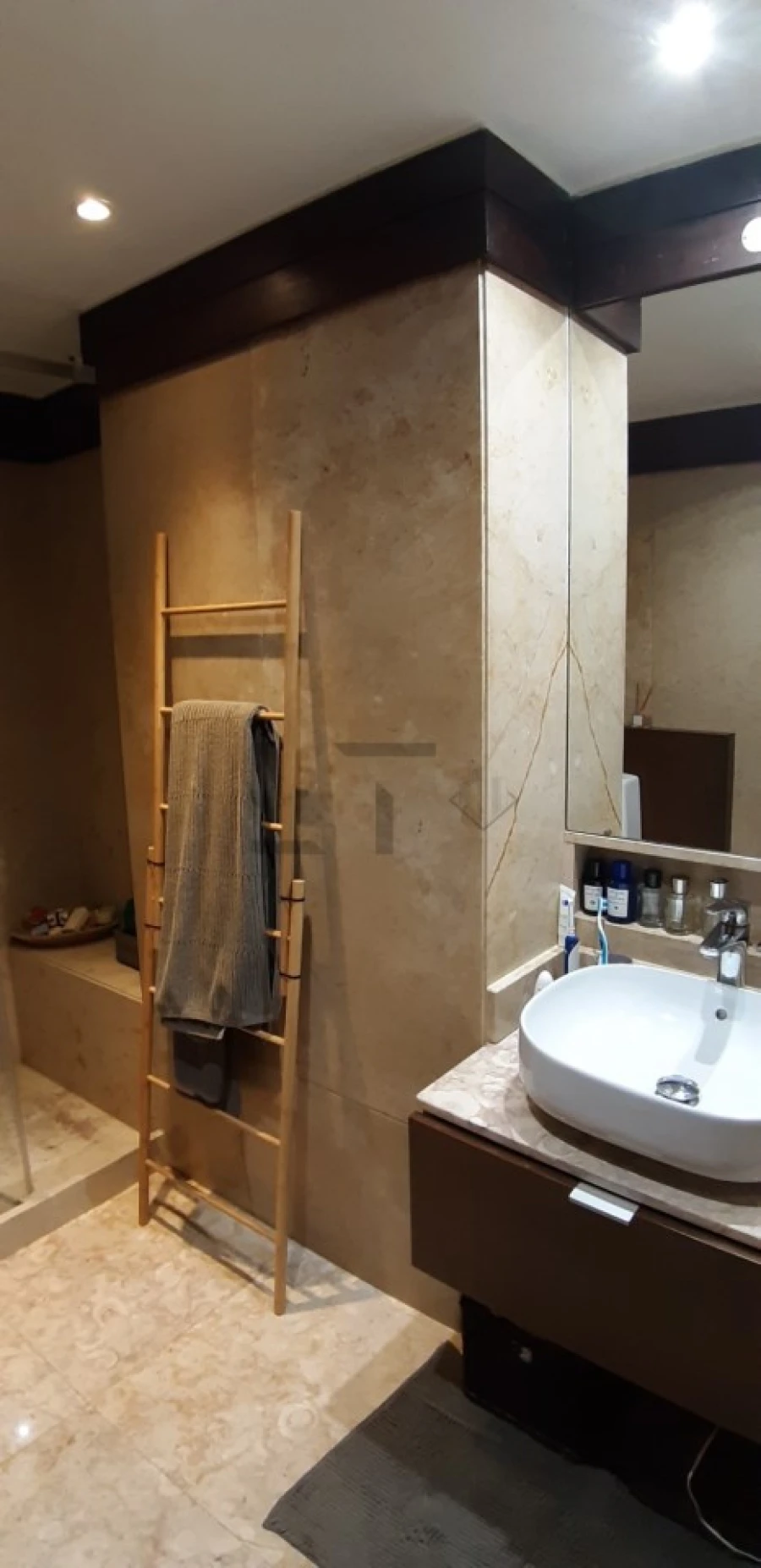 Apartamento T2 para Venda em Alfragide Foto 18