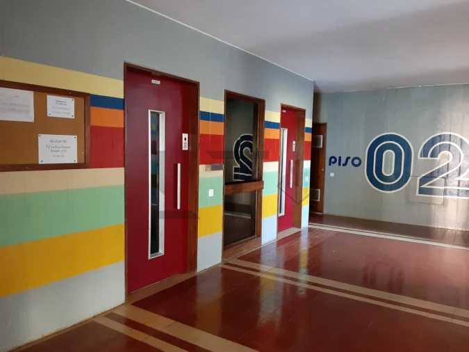 Apartamento T2 para Venda em Alfragide Foto 21