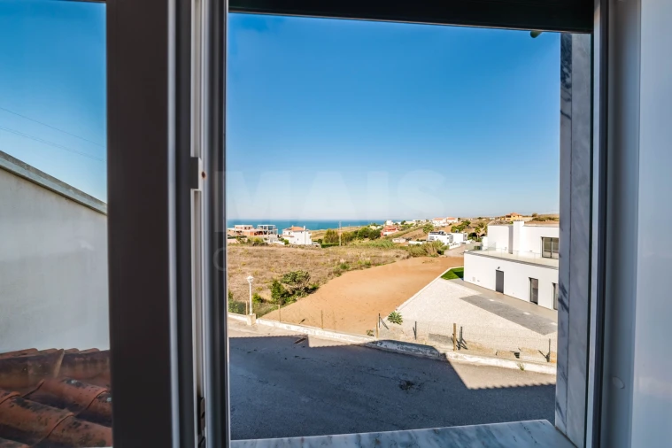 Moradia T4 para Venda em Lourinhã e Atalaia Foto 6